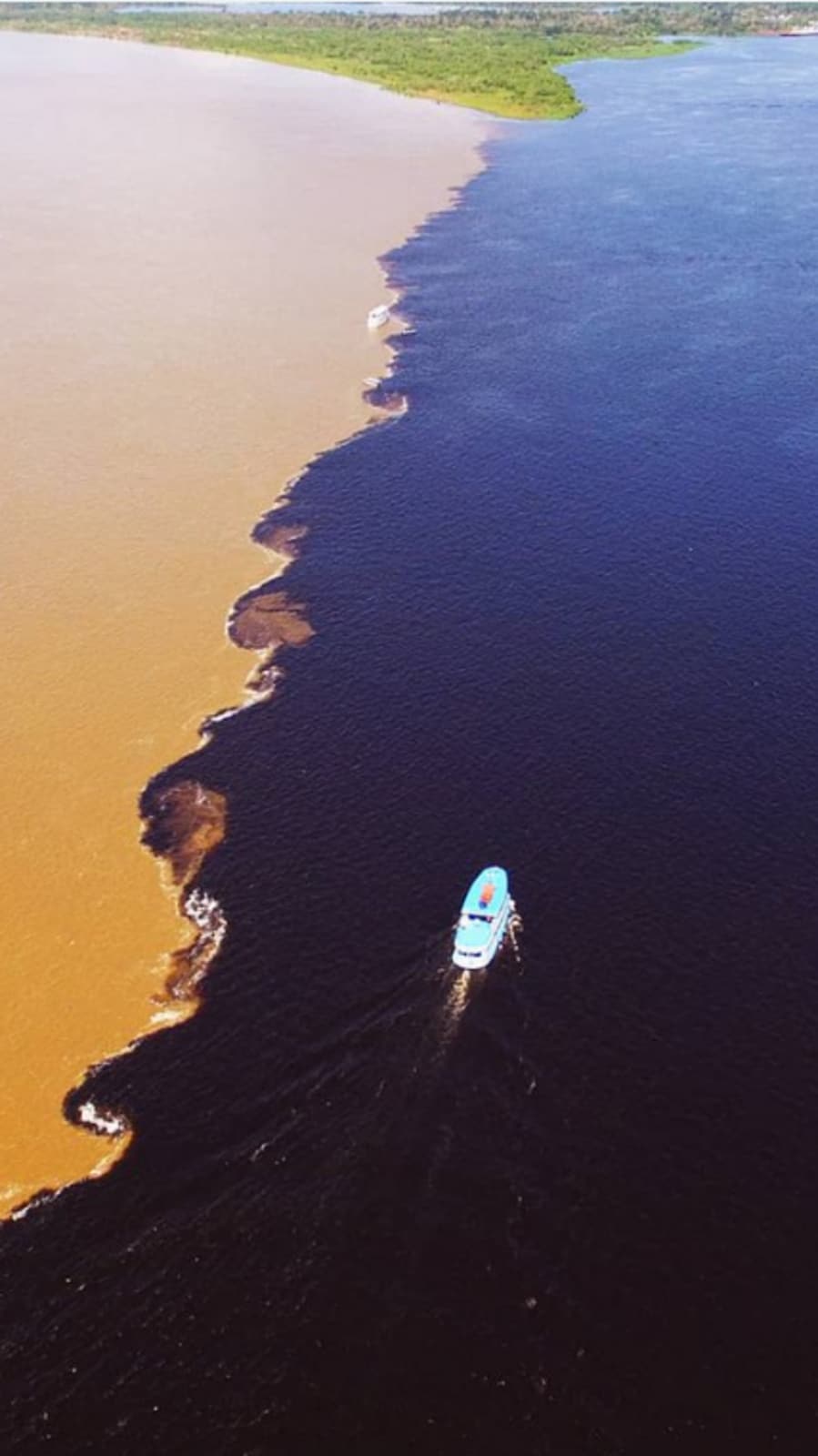 Most bizarre coloured rivers and lakes that look unreal | Hindustan Times