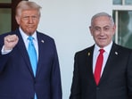 US President Donald Trump welcomes Israeli Prime Minister Benjamin Netanyahu at the entrance of the White House in Washington, U.S., February 4, 2025. 