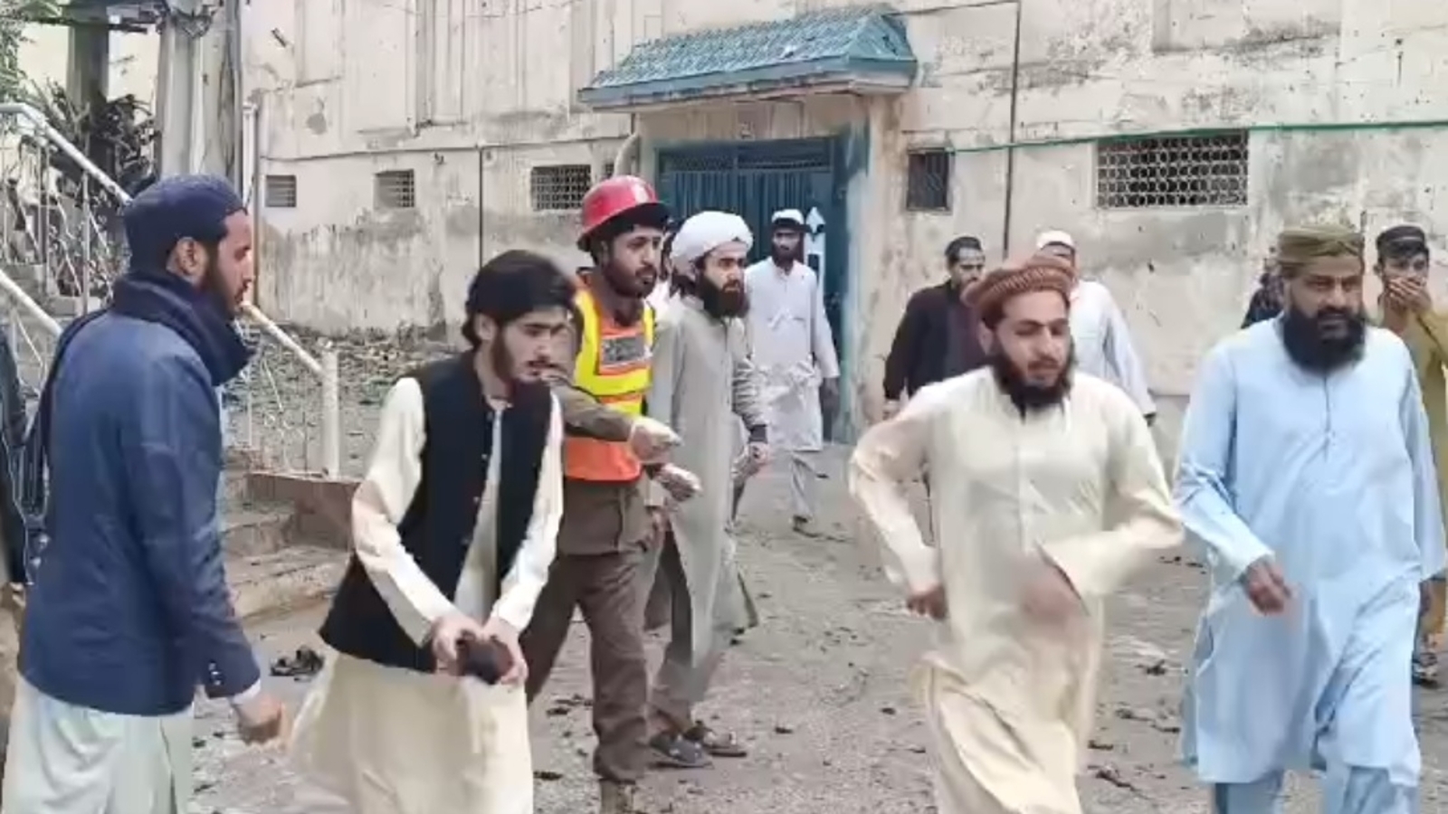 Pakistan: 5 worshippers killed, dozens injured in powerful blast at Jamia Haqqania seminary in Khyber Pakhtunkhwa | World News