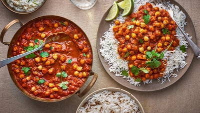 This delicious dahi wale chole recipe will get you in the right weekend mood! This delicious dahi wale chole recipe will get you in the right weekend mood!