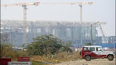 This Cargo terminal road, measuring 8.25km long and 30-metre wide, will be ready in next four months, said officials. Yeida said that the NHAI will build a 750-metre long and 60 metre wide VIP road. (Sunil Ghosh/HT Photo)