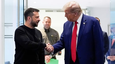 he historic meeting between Volodymyr Zelensky and Donald Trump in Washington D.C. drew attention due to their height difference.
(AP Photo/Julia Demaree Nikhinson, File) (AP) he historic meeting between Volodymyr Zelensky and Donald Trump in Washington D.C. drew attention due to their height difference.
(AP Photo/Julia Demaree Nikhinson, File) (AP)