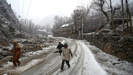 Today Weather LIVE Updates: Punjab, Delhi, Himachal, and more face rainfall Today Weather LIVE Updates: Punjab, Delhi, Himachal, and more face rainfall