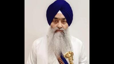 Akal Takht jathedar Giani Raghbir Singh on Saturday stated that the seven-member committee constituted by the highest Sikh temporal seat to conduct the recruitment drive of the Shiromani Akali Dal (SAD) for the reorganisation of the party structure did not require the cooperation of the party’s existing leadership and the panel was asked to initiate the process of recruitment on its own. (HT File) Akal Takht jathedar Giani Raghbir Singh on Saturday stated that the seven-member committee constituted by the highest Sikh temporal seat to conduct the recruitment drive of the Shiromani Akali Dal (SAD) for the reorganisation of the party structure did not require the cooperation of the party’s existing leadership and the panel was asked to initiate the process of recruitment on its own. (HT File)