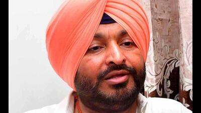 Bittu visited the site of the proposed over-bridge and listened to the hardships faced by the commuters. (HT File Photo)