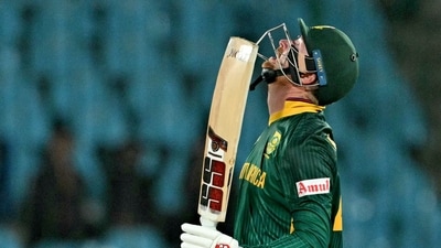 South Africa's Heinrich Klaasen finished with 64 off 56 balls with 11 fours before he was out caught off Adil Rashid (1-37) near the finish line. (AFP) South Africa's Heinrich Klaasen finished with 64 off 56 balls with 11 fours before he was out caught off Adil Rashid (1-37) near the finish line. (AFP)