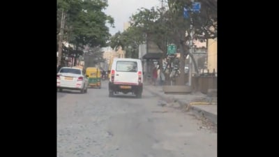Several users echoed similar frustrations, pointing out the stark contrast between ORR’s high-end tech parks and its deteriorating roads. (X/@iamsanjosh)