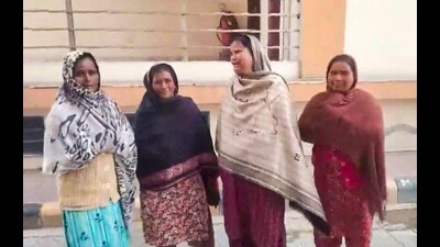 Relatives mourn the death of five family members who died after the roof of their house collapsed at Pandori Gola village in Tarn Taran, Punjab, on Saturday. (PTI Photo) Relatives mourn the death of five family members who died after the roof of their house collapsed at Pandori Gola village in Tarn Taran, Punjab, on Saturday. (PTI Photo)