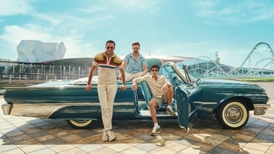 Zindagi Na Milegi gang Hrithik Roshan, Abhay Deol and Farhan Akhtar's post sparked buzz around the sequel of the film. Zindagi Na Milegi gang Hrithik Roshan, Abhay Deol and Farhan Akhtar's post sparked buzz around the sequel of the film.
