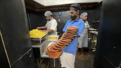The restaurant is famous for its crispy dosas and rich history, (@anandmahindra/Twitter) The restaurant is famous for its crispy dosas and rich history, (@anandmahindra/Twitter)