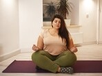 Chronic stress leads to fat storage around the midsection and beyond. Practice stress-reducing techniques, such as 10 minutes of daily meditation, according to a fitness coach. (Freepik) Chronic stress leads to fat storage around the midsection and beyond. Practice stress-reducing techniques, such as 10 minutes of daily meditation, according to a fitness coach. (Freepik)