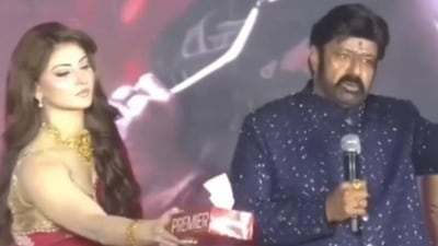Reddit feels bad for Urvashi Rautela as her old video getting ignored by Daaku Maharaaj team goes viral. Reddit feels bad for Urvashi Rautela as her old video getting ignored by Daaku Maharaaj team goes viral.