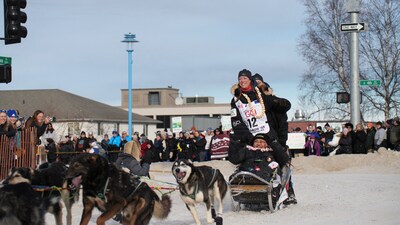 Race veteran Anna Berington participates in the ceremonial start of the 53rd Iditarod Trail Sled Dog Race in Anchorage, Alaska, U.S. March 1, 2025. (REUTERS)