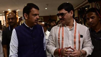 Mumbai, India - March 2, 2025: CM Devendra Fadnavis interacts with Dhanajay Miunde, during tea session before budget assembly session at Sahyadri Guest House in Mumbai, India, on Sunday, March 2, 2025. (Photo by Anshuman Poyrekar/ Hindustan Times) (Hindustan Times) Mumbai, India - March 2, 2025: CM Devendra Fadnavis interacts with Dhanajay Miunde, during tea session before budget assembly session at Sahyadri Guest House in Mumbai, India, on Sunday, March 2, 2025. (Photo by Anshuman Poyrekar/ Hindustan Times) (Hindustan Times)