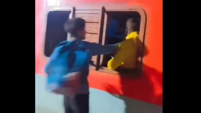 In Bihar, a man recorded his friend slapping a train passenger to gain social media fame. (X/@RPF_INDIA) In Bihar, a man recorded his friend slapping a train passenger to gain social media fame. (X/@RPF_INDIA)