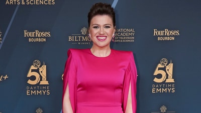 While Helly Clarkson's divorce from ex-husband Brandon Blackstock took toll on her finances, she still has a lot of assets and money. Here's what we know abut Kelly Clarkson's wealth in 2025. (Photo by Jordan Strauss/Invision/AP, File) While Helly Clarkson's divorce from ex-husband Brandon Blackstock took toll on her finances, she still has a lot of assets and money. Here's what we know abut Kelly Clarkson's wealth in 2025. (Photo by Jordan Strauss/Invision/AP, File)