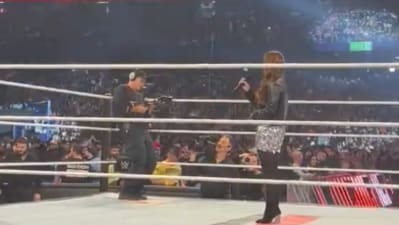 Singer Elizabeth Irving's rendition of the US national anthem was booed at WWE elimination chamber in Canada Singer Elizabeth Irving's rendition of the US national anthem was booed at WWE elimination chamber in Canada