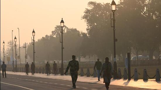New Delhi, India - Feb. 22, 2025: Morning walkers in early morning at India Gate in New Delhi, India, on Saturday, February 22, 2025. (Photo by Arvind Yadav/ Hindustan Times) (Hindustan Times/ Representative photo)