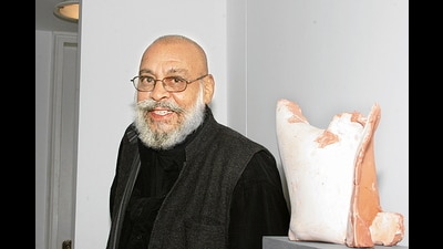 Shah’s works oscillate in scale, between his small free and lyrical draws, burnt paper collages, his works in terracotta and bronze, plaster and ceramic and his large scale works in cement, brick and concrete (HT PHOTO) Shah’s works oscillate in scale, between his small free and lyrical draws, burnt paper collages, his works in terracotta and bronze, plaster and ceramic and his large scale works in cement, brick and concrete (HT PHOTO)