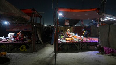Before: Priests sit in their tents near Yamuna ghat at Sangam area during Maha Kumbh Mela 2025 on February 2, in Prayagraj, Uttar Pradesh. (Manvender Vashist Lav/PTI) Before: Priests sit in their tents near Yamuna ghat at Sangam area during Maha Kumbh Mela 2025 on February 2, in Prayagraj, Uttar Pradesh. (Manvender Vashist Lav/PTI)