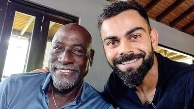 Viv Richards and Virat Kohli pose for a selfie. (Indian Cricket Team/Instagram) Viv Richards and Virat Kohli pose for a selfie. (Indian Cricket Team/Instagram)