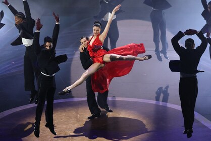Margaret Qualley performs during a James Bond tribute during the Oscars show at the 97th Academy Awards in Hollywood, Los Angeles, California, U.S., March 2, 2025. REUTERS/Carlos Barria (REUTERS)