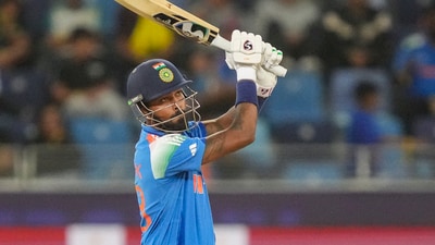 Hardik Pandya then played a strange knock in which he absorbed a lot of dot balls but then brought India on the brink of victory with a few typically monstrous hits. He fell on 28 off 24 balls with India needing six runs to win, hitting a four and three sixes. (PTI) Hardik Pandya then played a strange knock in which he absorbed a lot of dot balls but then brought India on the brink of victory with a few typically monstrous hits. He fell on 28 off 24 balls with India needing six runs to win, hitting a four and three sixes. (PTI)