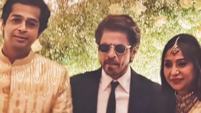 Shah Rukh Khan attended Konark Gowariker, and Niyati Kanakia's wedding. Shah Rukh Khan attended Konark Gowariker, and Niyati Kanakia's wedding.