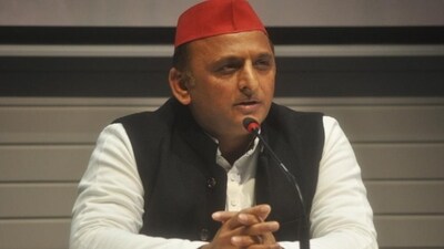 Akhilesh Yadav criticised Yogi Adityanath for blaming the Samajwadi Party for real estate issues while questioning why he attended inaugurations at the same developments. (HT photo) Akhilesh Yadav criticised Yogi Adityanath for blaming the Samajwadi Party for real estate issues while questioning why he attended inaugurations at the same developments. (HT photo)