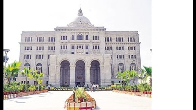 UP secretariat building (File) UP secretariat building (File)