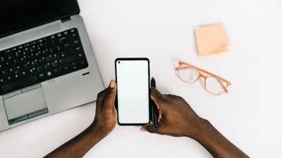 Reducing smartphone use for 72 hours triggers brain changes similar to addiction. (Unsplash) Reducing smartphone use for 72 hours triggers brain changes similar to addiction. (Unsplash)