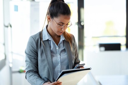 Texting back instantly is not a good idea. (Shutterstock) Texting back instantly is not a good idea. (Shutterstock)