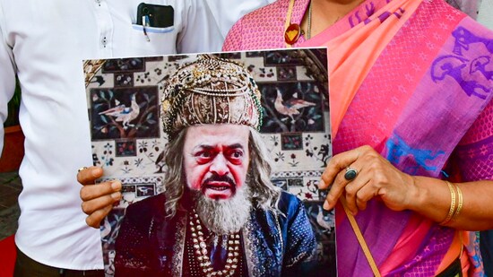 Mumbai: Members of the ruling Mahayuti stage a protest against Samajwadi Party MLA Abu Asim Azmi over his remarks about Mughal emperor Aurangzeb, during the Budget session of Maharashtra Assembly, in Mumbai, on Tuesday (PTI)