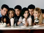 Matthew Perry, Jennifer Aniston, David Schwimmer, Courteney Cox, Matt LeBlanc and Lisa Kudrow in a still from Friends.