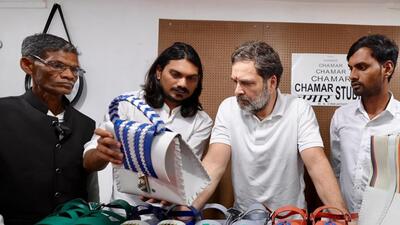 Rahul Gandhi immerses himself in Dharavi, meets artisans Rahul Gandhi immerses himself in Dharavi, meets artisans