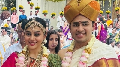 Tejasvi Surya and Sivasri Skandaprasad in their wedding attire. (X/SriRamya21) Tejasvi Surya and Sivasri Skandaprasad in their wedding attire. (X/SriRamya21)