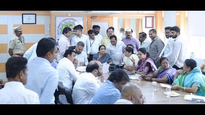 On Thursday, she visited the Pimpri-Chinchwad Municipal Corporation (PCMC) along with local NCP leaders to discuss civic issues where she also met PCMC municipal commissioner Shekhar Singh. (HT PHOTO)