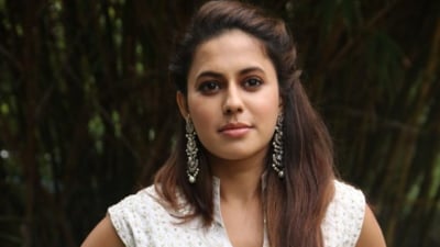 Kannada actress Ranya Rao was arrested from the Kempagowda International Airport. Kannada actress Ranya Rao was arrested from the Kempagowda International Airport.