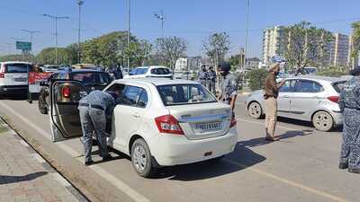 During the operation, more than 100 vehicles were inspected to check for criminal activities. (HT Photo)