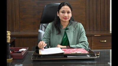 Komal Mittal, a 2014-batch IAS officer and deputy commissioner of Mohali, believes that leadership is about embracing imperfections and staying true to one’s values. (HT) Komal Mittal, a 2014-batch IAS officer and deputy commissioner of Mohali, believes that leadership is about embracing imperfections and staying true to one’s values. (HT)