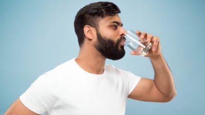 Drinking water before meals can help with weight loss as it helps suppress appetite and reduces calorie intake. (Freepik) Drinking water before meals can help with weight loss as it helps suppress appetite and reduces calorie intake. (Freepik)