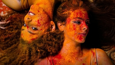 Smudge proof makeup for holi (pexels) Smudge proof makeup for holi (pexels)
