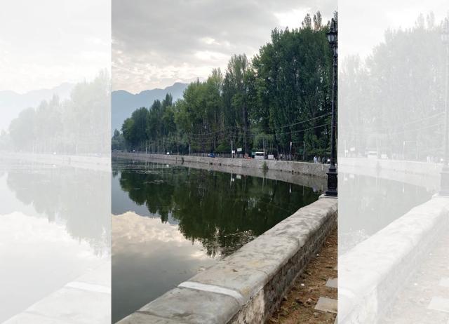 Kashmir’s Dal Lake has changed. Athletes today have to contend with polluted water and trash. (SHUTTERSTOCK)