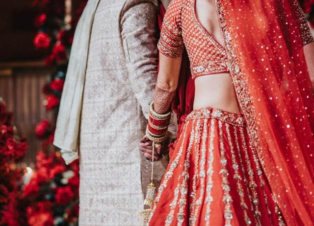 At weddings, I enjoy people-watching, and gawking at the outfits and jewels on display. (SHUTTERSTOCK) At weddings, I enjoy people-watching, and gawking at the outfits and jewels on display. (SHUTTERSTOCK)