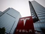 Industry analysts question if Tesla knew about the pause on the rebate program which is impending.