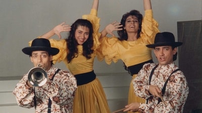 Aamir Khan says Karisma Kapoor and Raveena Tandon had a rift during Andaz Apna Apna. Aamir Khan says Karisma Kapoor and Raveena Tandon had a rift during Andaz Apna Apna.