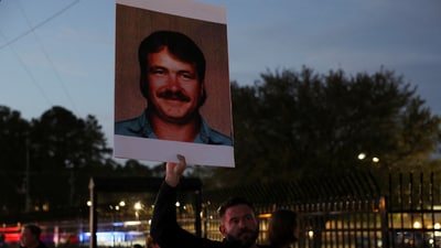 Three volunteer prison employees carried out Brad Sigmon’s execution using rifles. He was pronounced dead at 6.08 pm (local time) on Friday. (REUTERS)