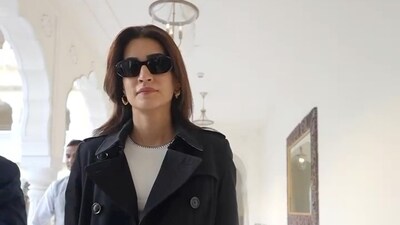 Kriti Sanon arrives in Jaipur for IIFA 2025. 