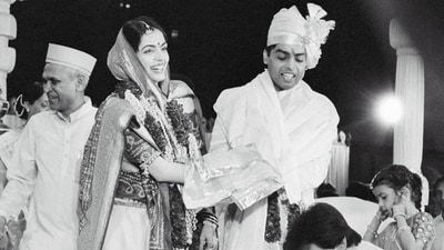 Nita Ambani and Mukesh Ambani got married on March 18, 1985. Nita Ambani and Mukesh Ambani got married on March 18, 1985.