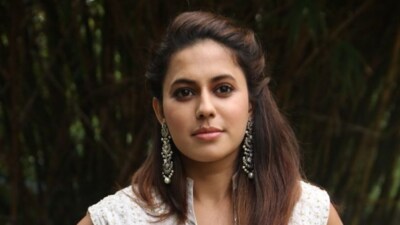Kannada actress Ranya Rao was arrested from the Kempagowda International Airport. Kannada actress Ranya Rao was arrested from the Kempagowda International Airport.